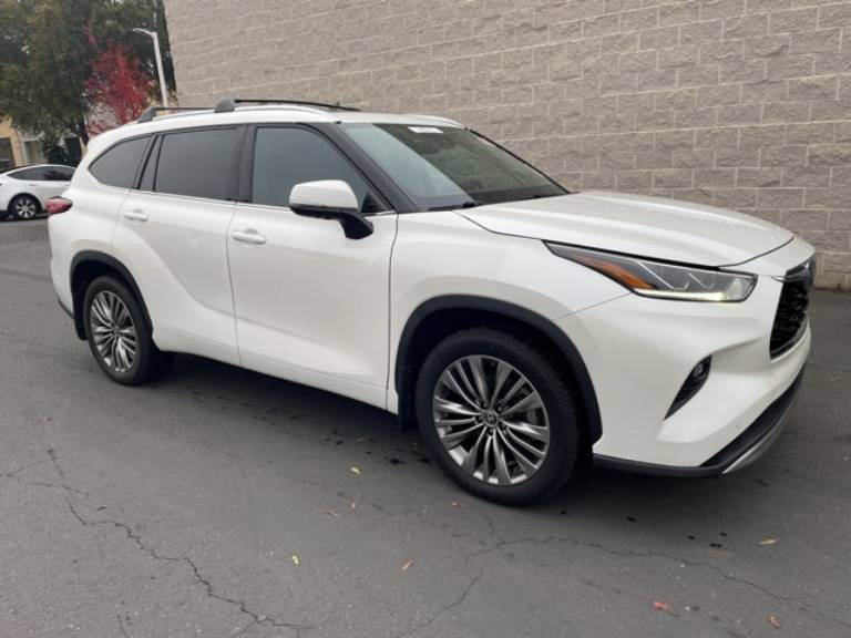 2020 Toyota Highlander Platinum