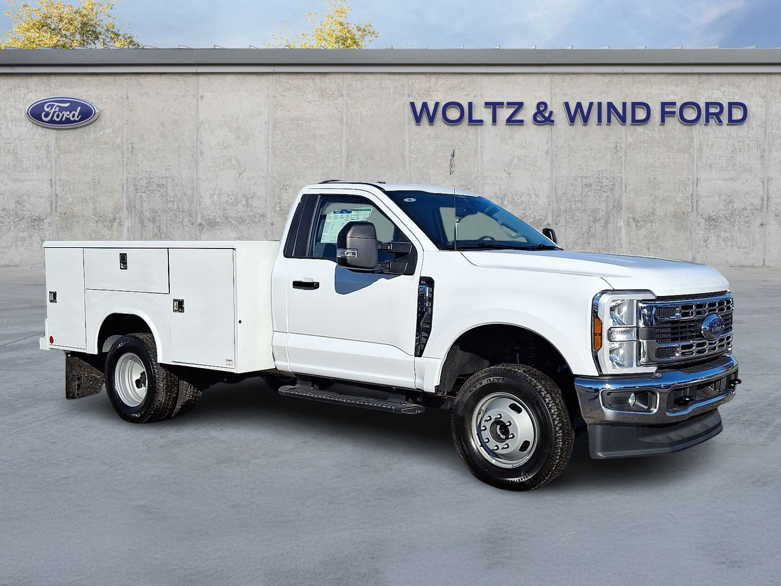 2026 Ford Super Duty F-350 Utility XL