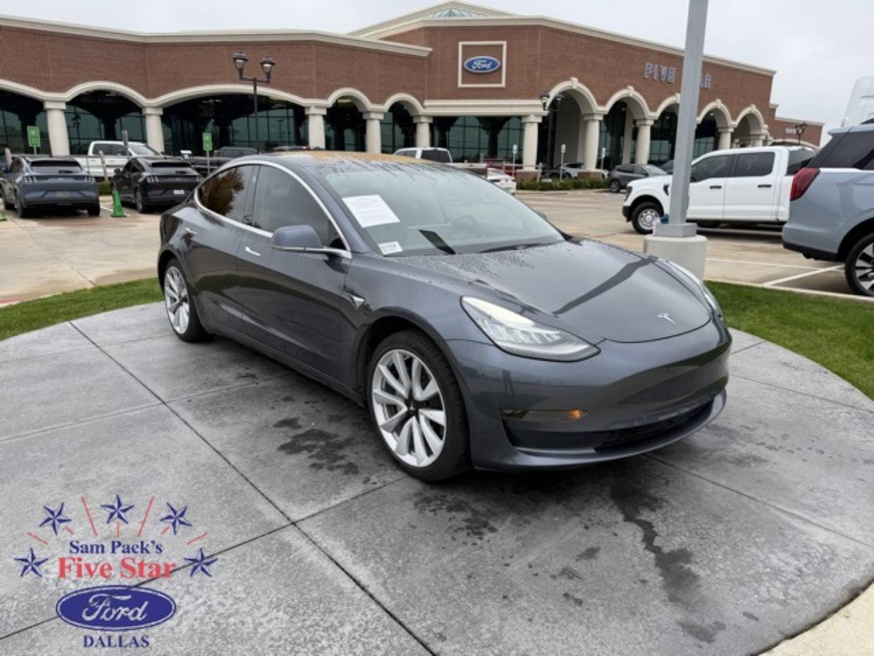 2018 Tesla Model 3 Long Range's photo