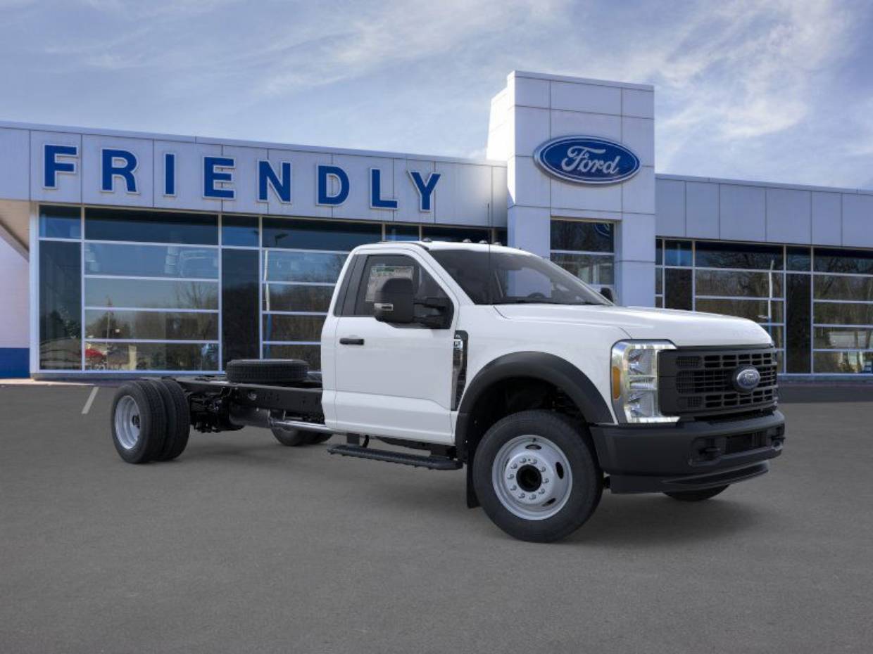 2026 Ford F-550 Super Duty Chassis Cab XL's photo