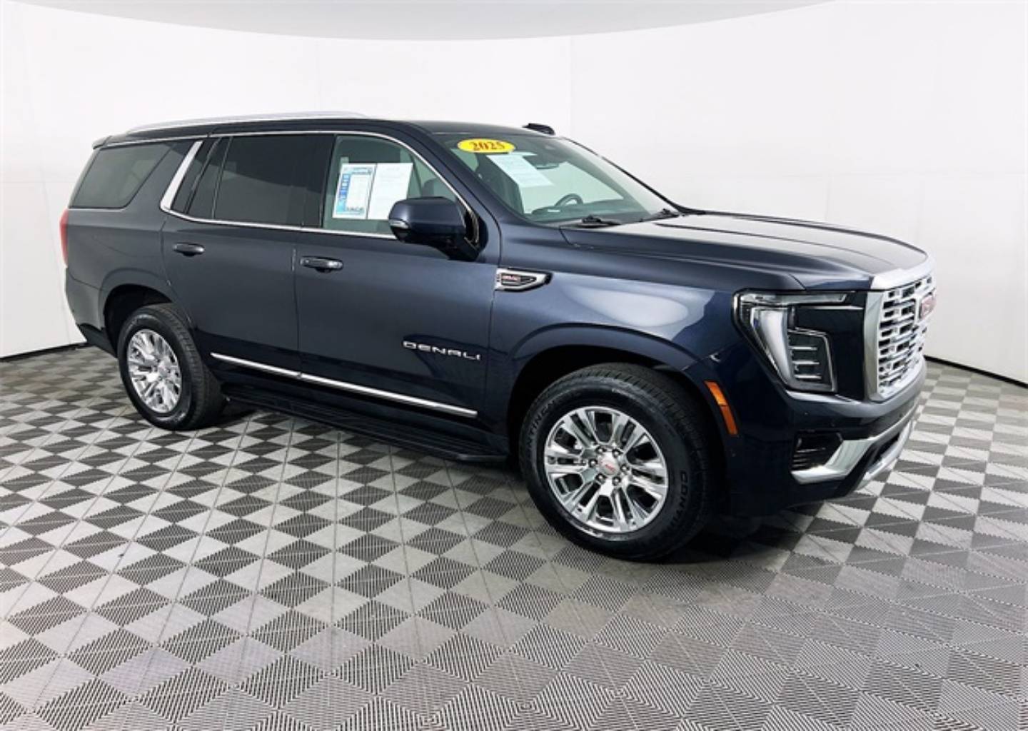 2025 GMC Yukon Denali's photo