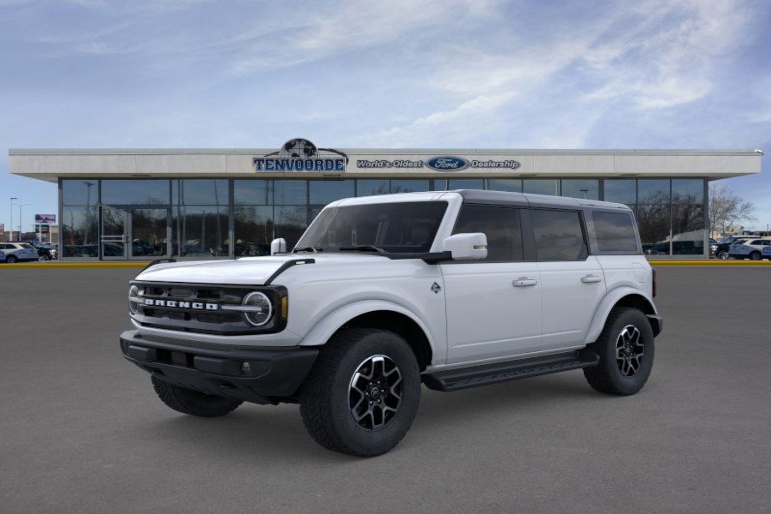 2025 Ford Bronco 4-Door Outer Banks's photo