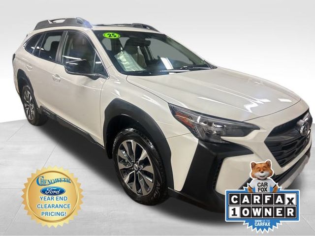 2025 Subaru Outback Limited's photo