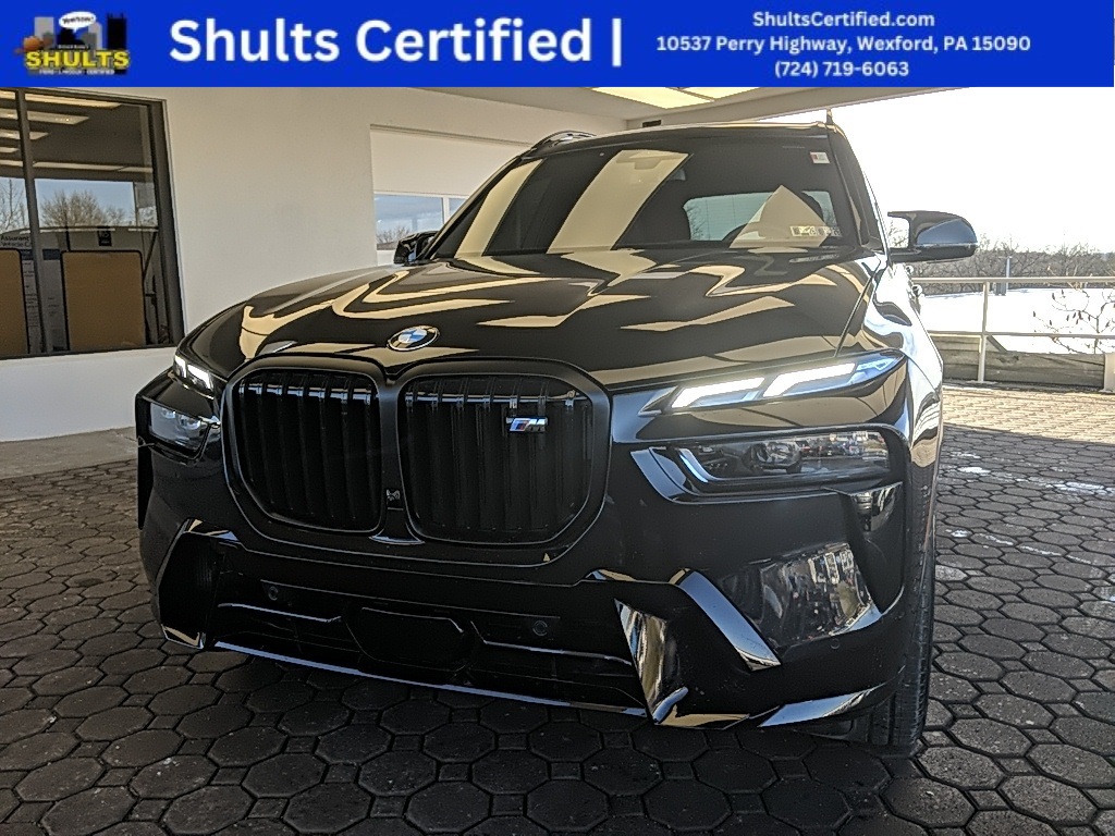 2024 BMW X7 M60i's photo