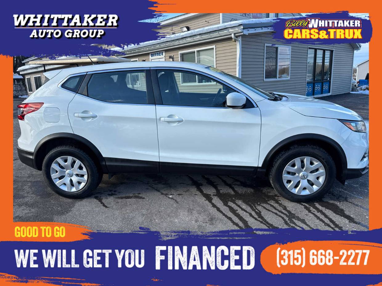 2020 Nissan Rogue Sport S's photo