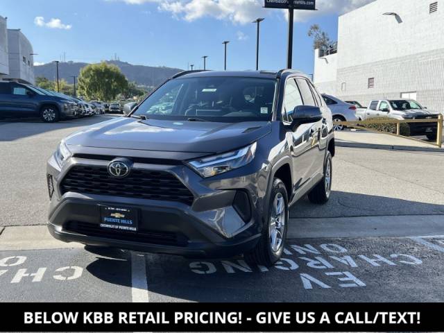 2023 Toyota RAV4 XLE