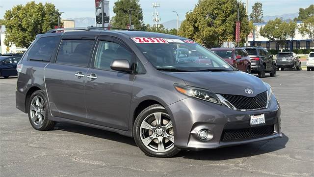2017 Toyota Sienna SE