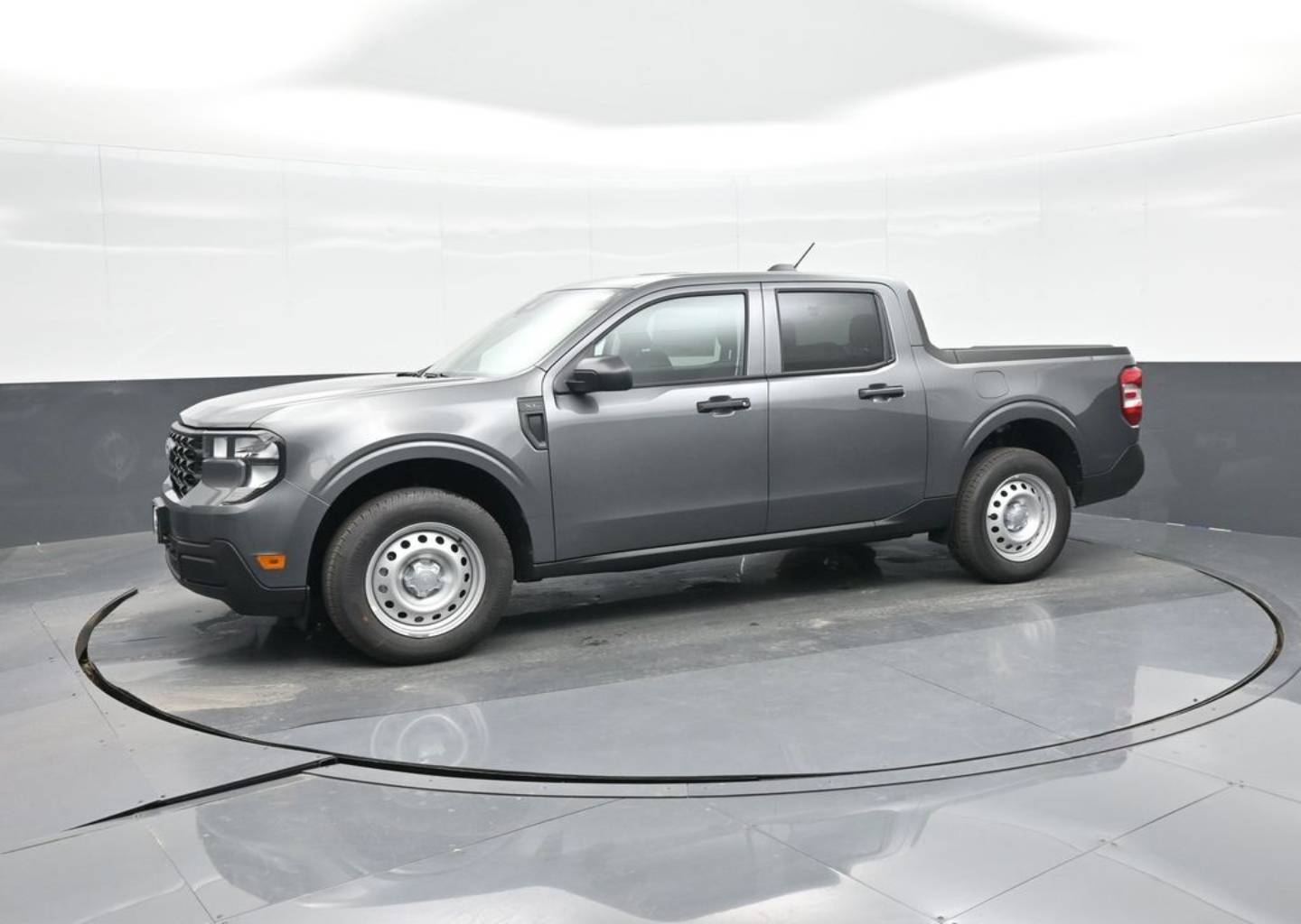 2026 Ford Maverick XL's photo