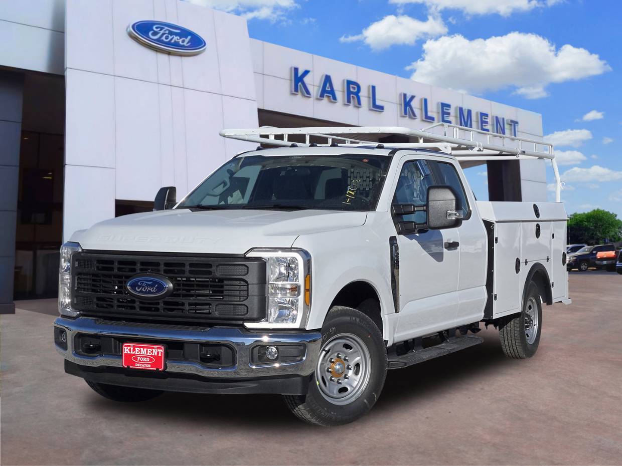 2026 Ford F-250 Super Duty XL's photo