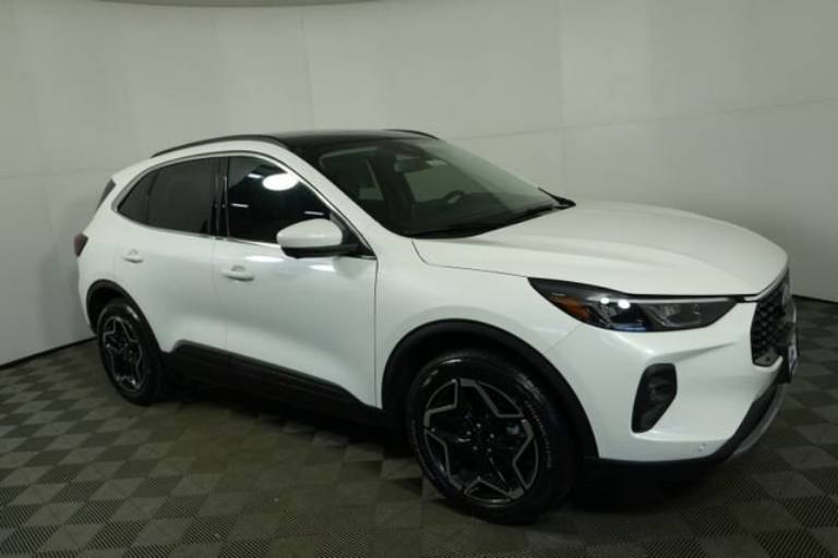 2026 Ford Escape Platinum