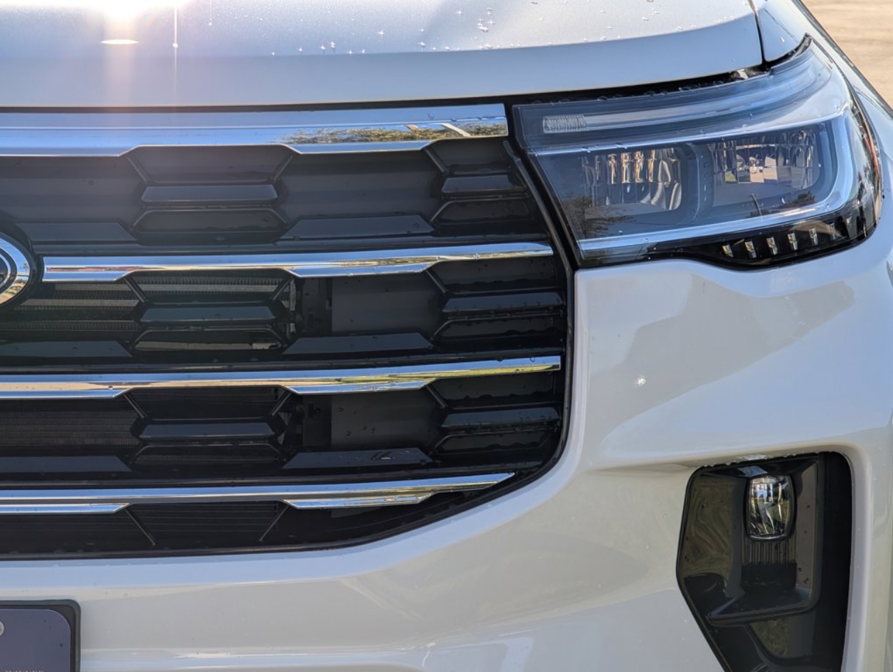 2026 Ford Explorer Active - Photo 8