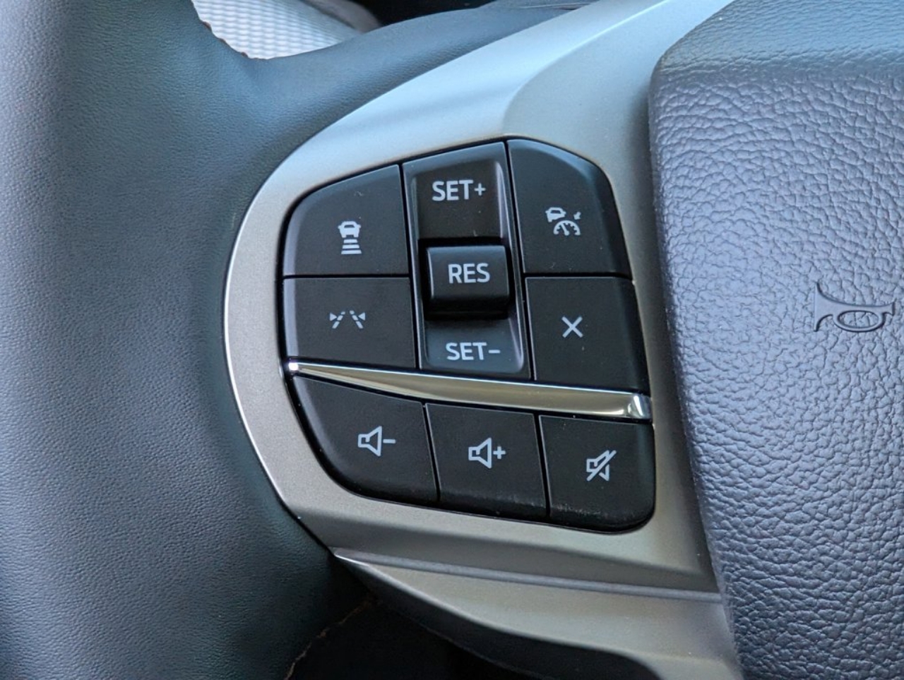 2026 Ford Explorer Active - Photo 13