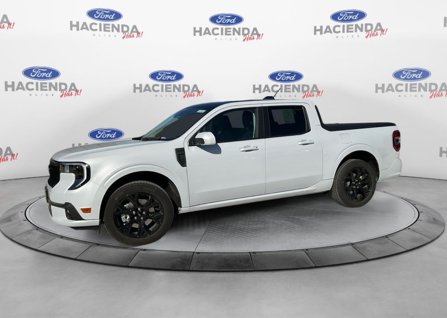 2026 Ford Maverick Lobo Standard's photo