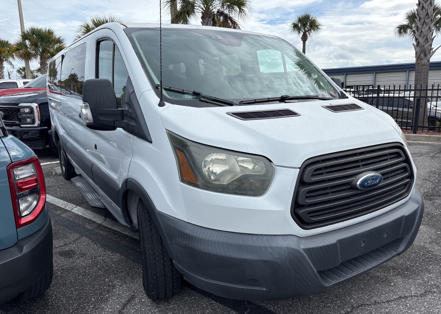 2016 Ford Transit XL's photo