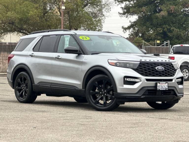 2023 Ford Explorer ST-Line