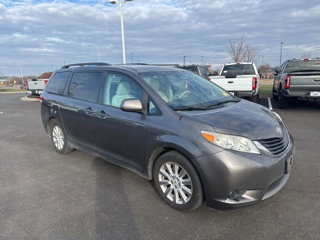 2012 Toyota Sienna LE