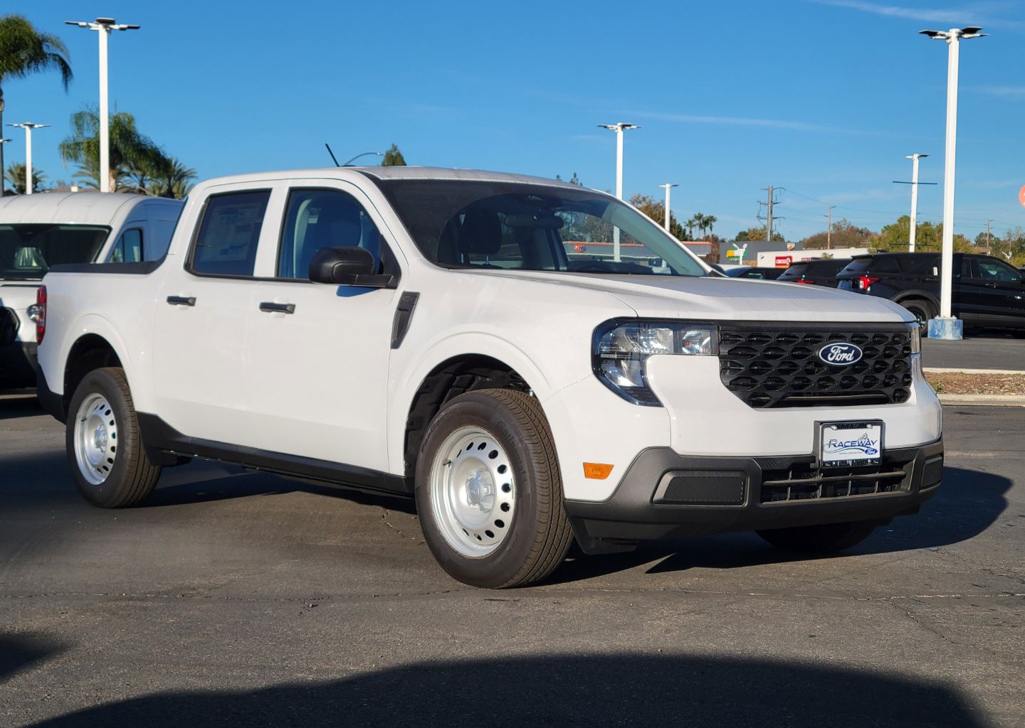 2025 Ford Maverick XL's photo