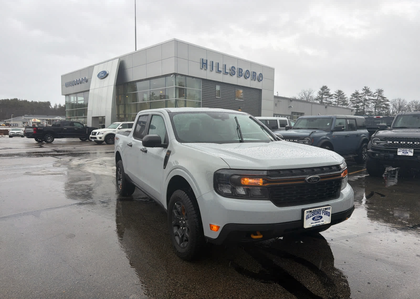 2023 Ford Maverick XLT's photo