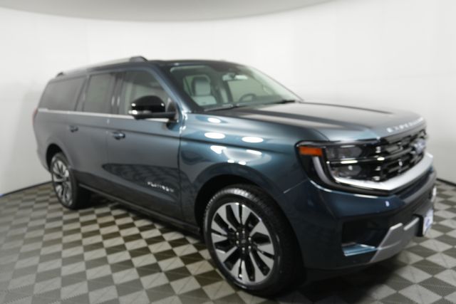 2026 Ford Expedition Platinum's photo