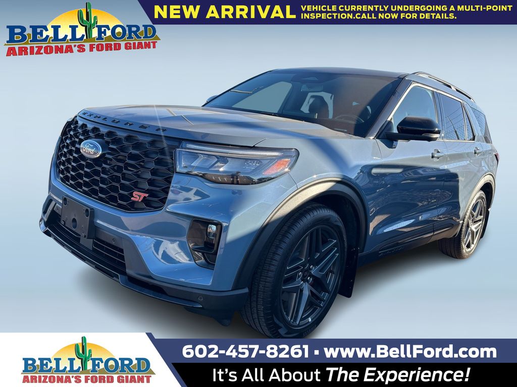 2025 Ford Explorer ST's photo