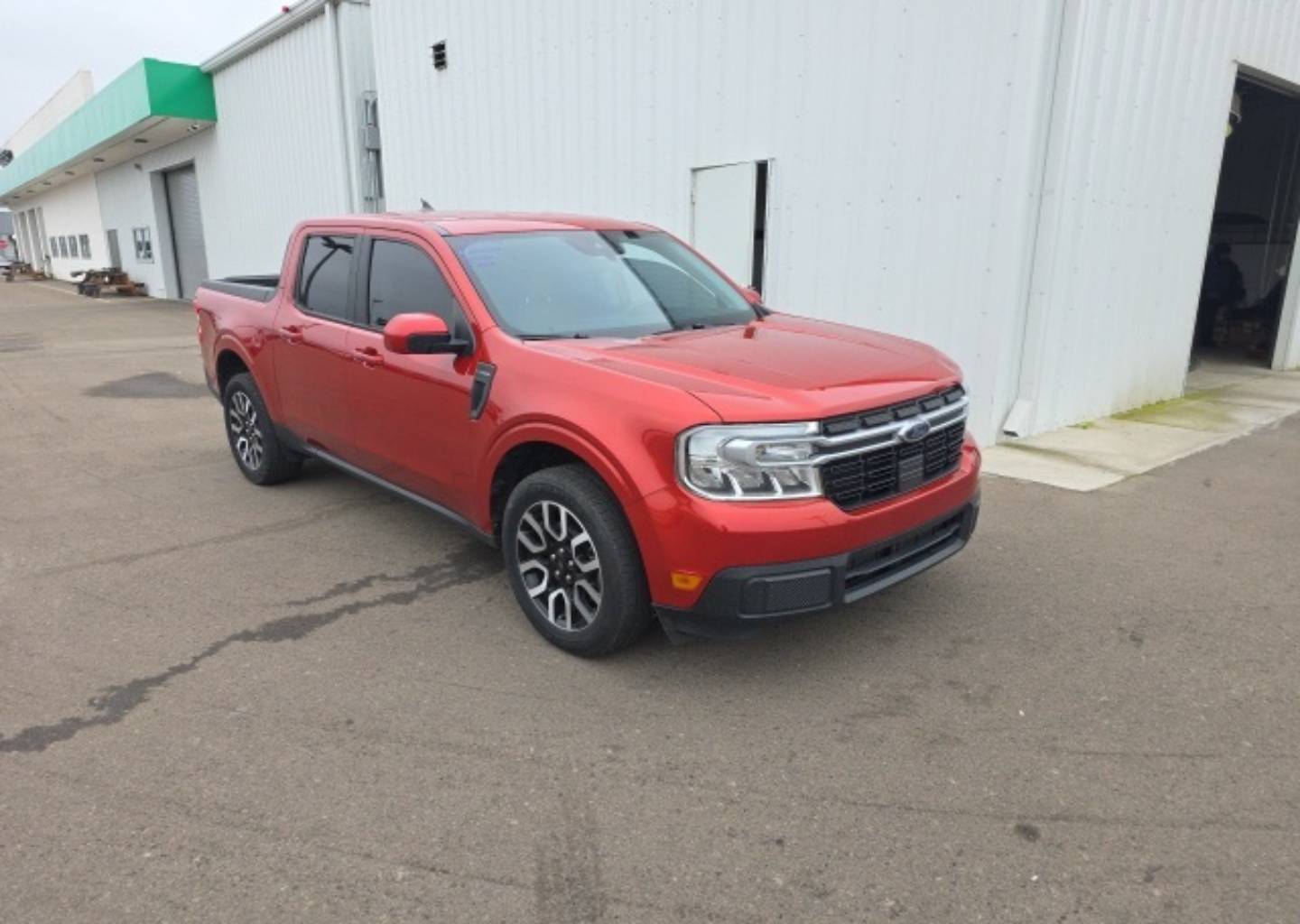 2022 Ford Maverick Lariat's photo