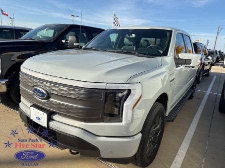 2023 Ford F-150 Lightning LARIAT
