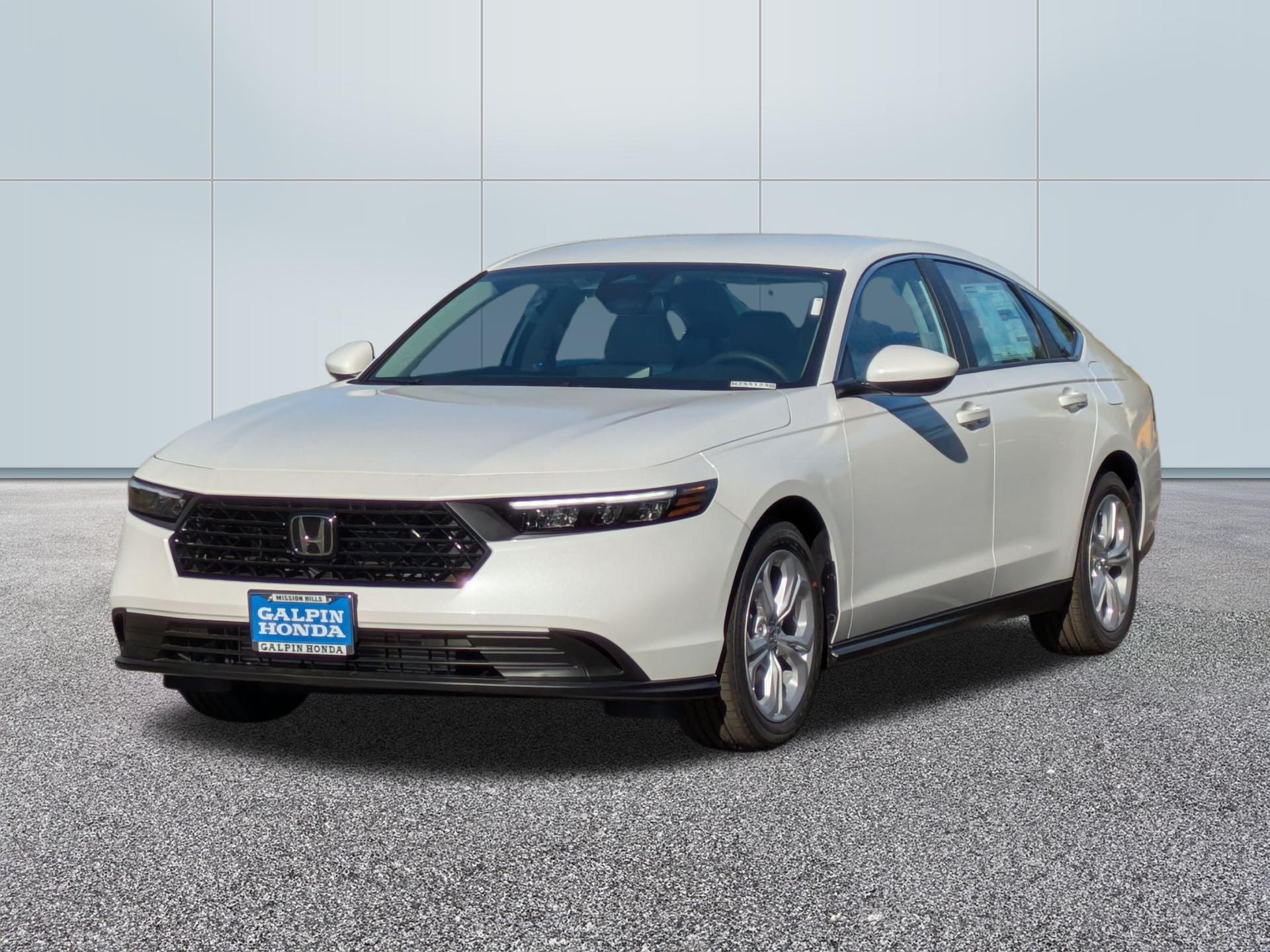 2025 Honda Accord LX's photo