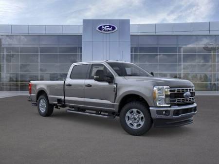 2026 Ford Super Duty F-350 SRW XLT