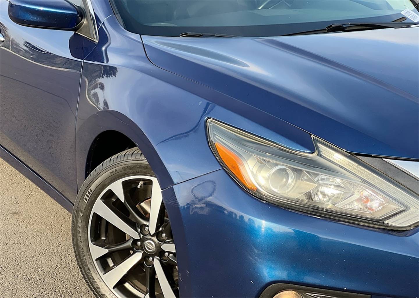 Used 2018 Nissan Altima SR with VIN 1N4AL3AP5JC218174 for sale in Selma, CA