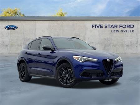 2021 Alfa Romeo Stelvio Base