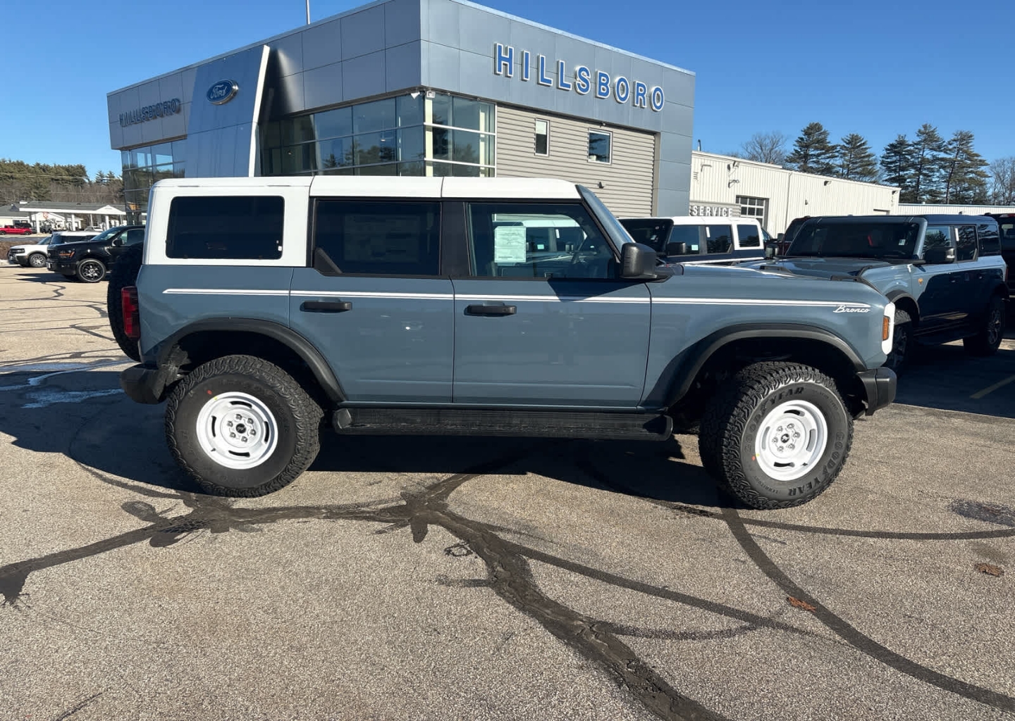 2025 Ford Bronco 4-Door Heritage Editon's photo