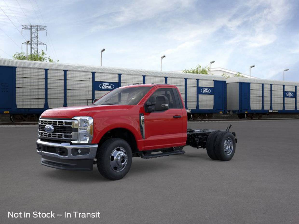 2026 Ford F-350 Super Duty Chassis Cab XL's photo