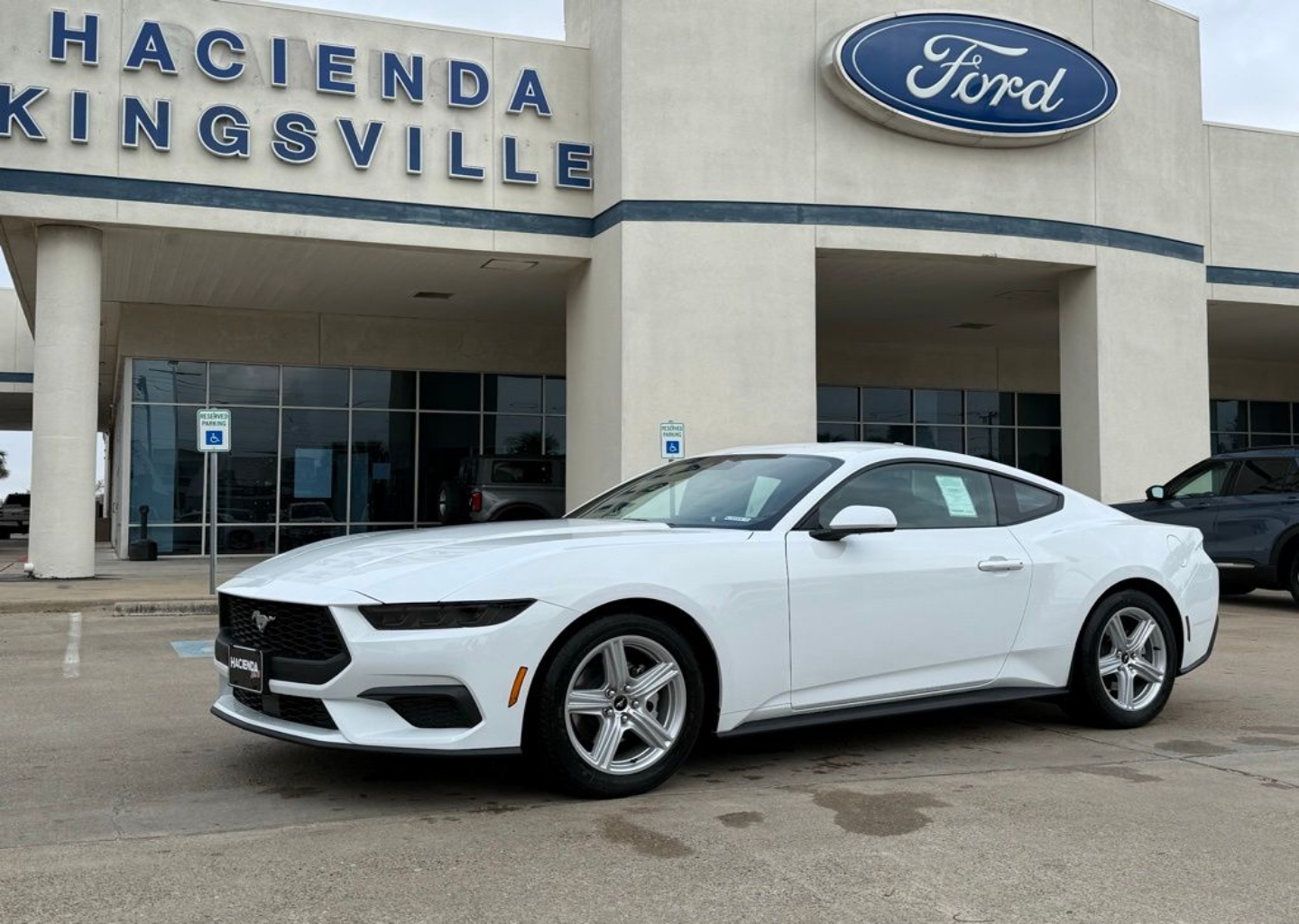 2026 Ford Mustang EcoBoost Fastback's photo