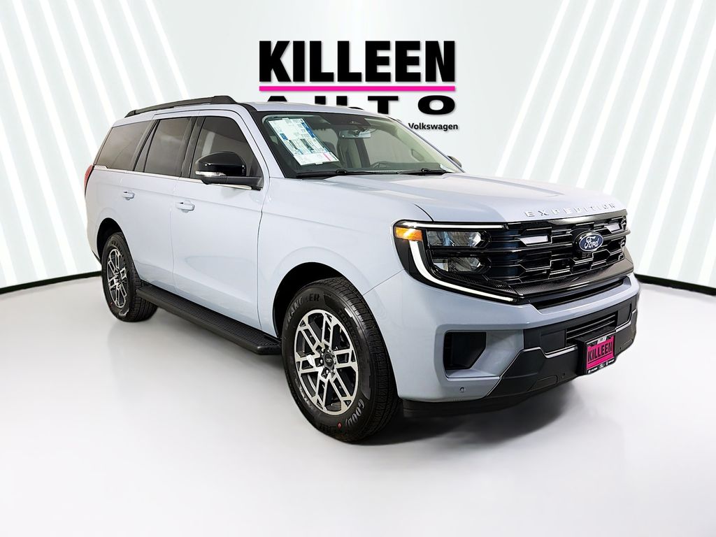 2026 Ford Expedition Active's photo