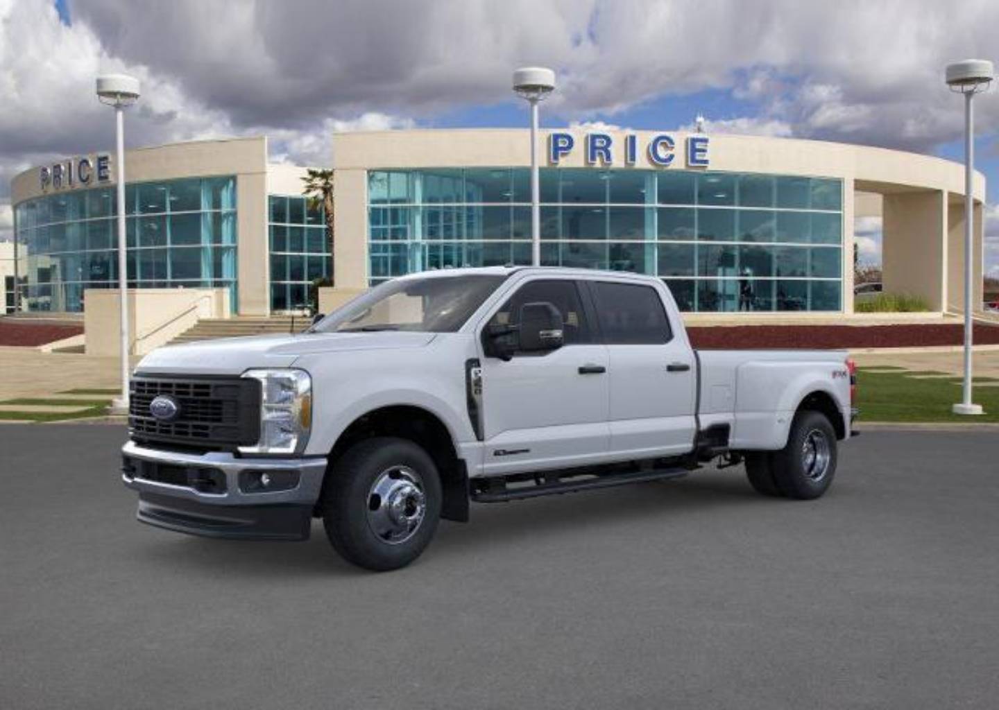 2025 Ford F-350 Super Duty XL's photo