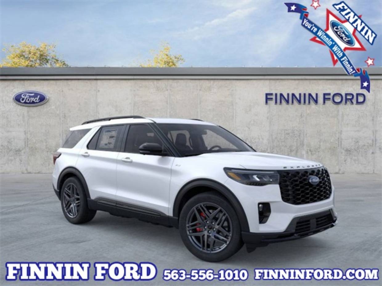 2026 Ford Explorer ST-LINE's photo