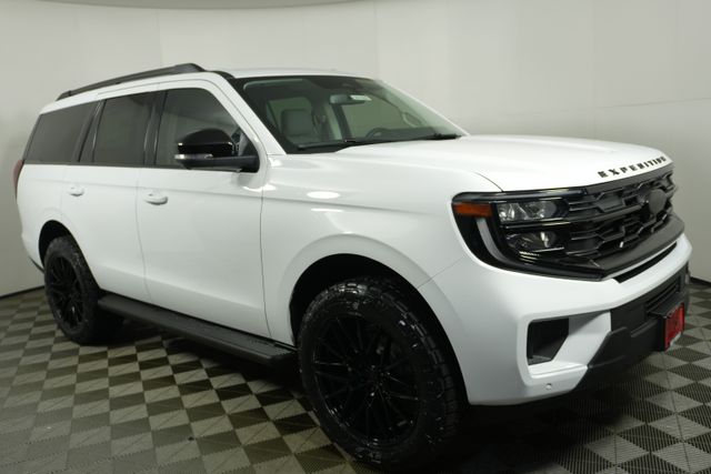 2025 Ford Expedition Active's photo