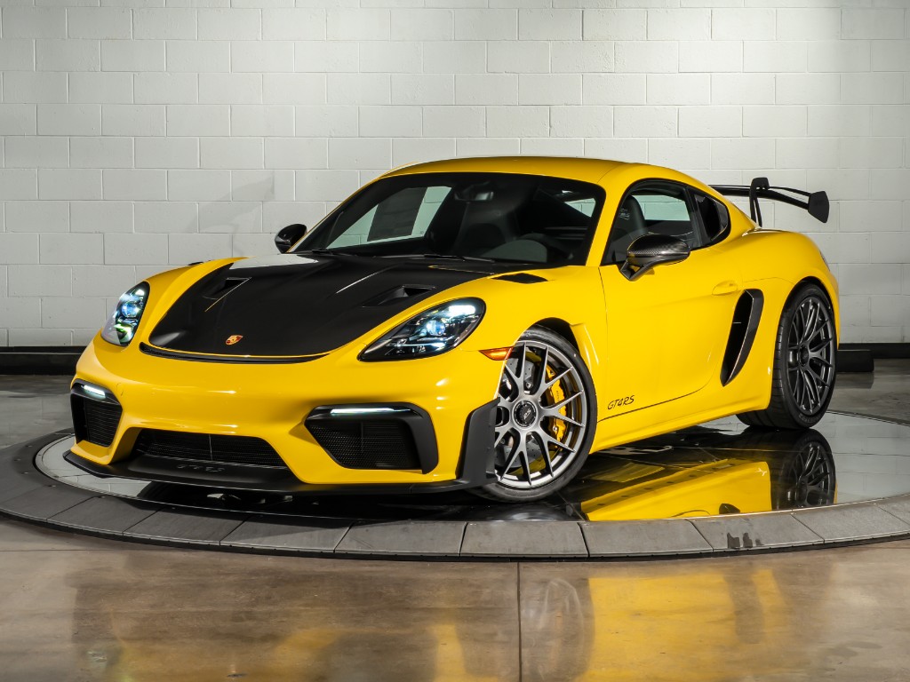2025 Porsche 718 Cayman GT4 RS