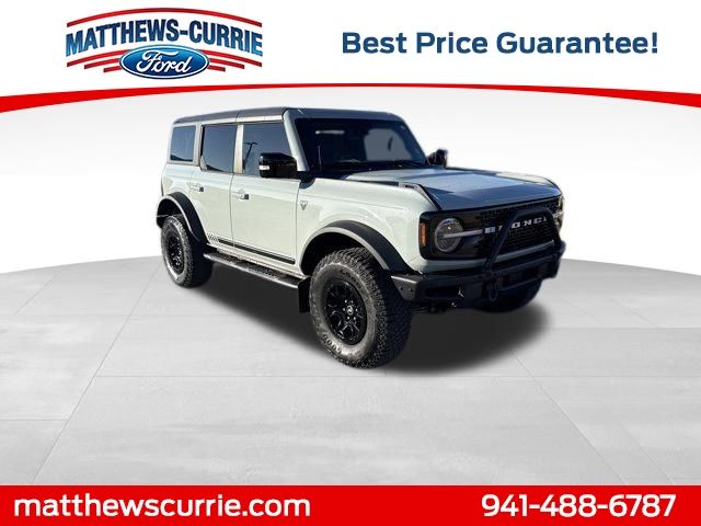 2021 Ford Bronco 4-Door First Edition's photo