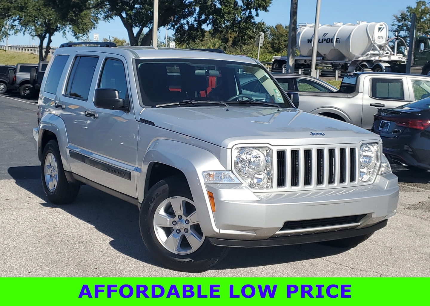 2010 Jeep Liberty Sport's photo