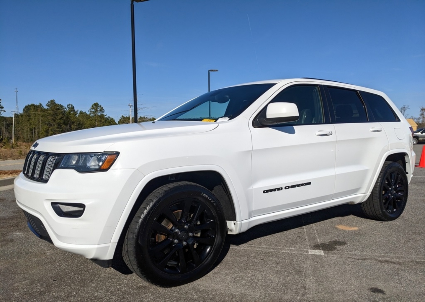 2017 Jeep Grand Cherokee Altitude's photo