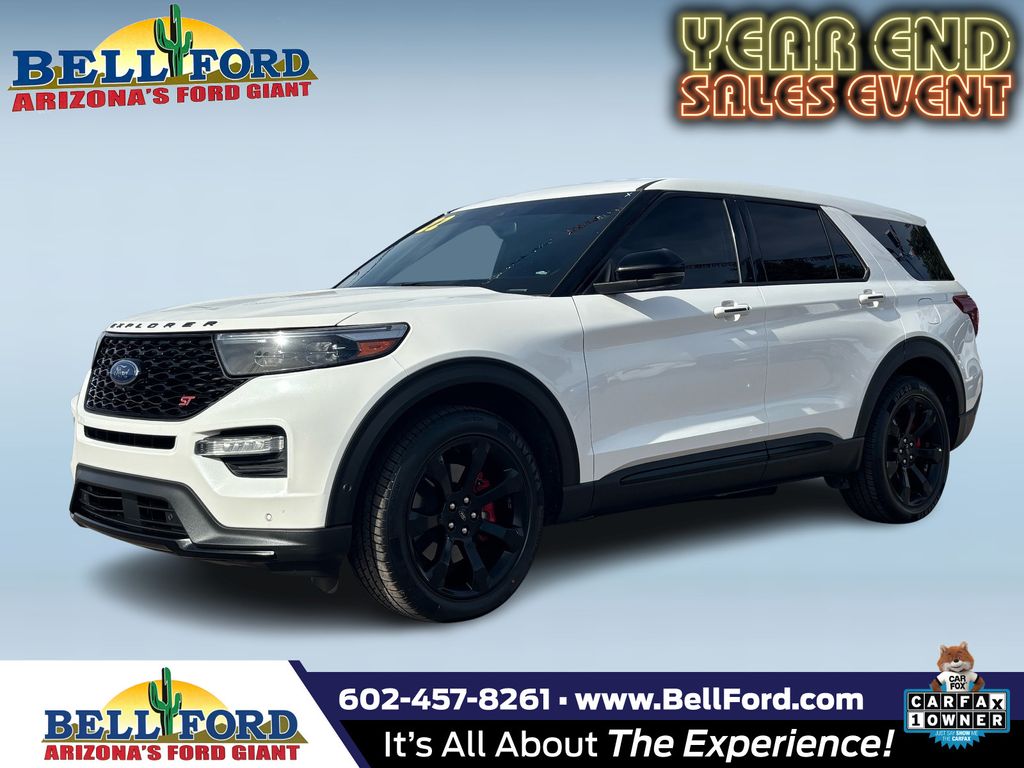 2022 Ford Explorer ST's photo