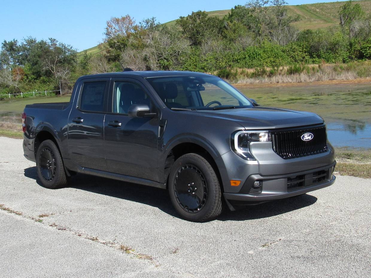 2026 Ford Maverick Lobo Standard's photo