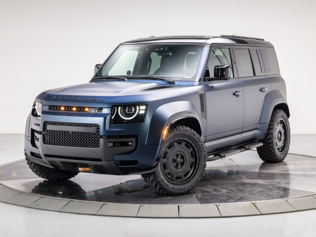 2026 Land Rover Defender OCTA