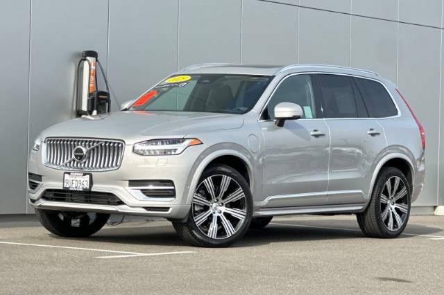2025 Volvo XC90 Plug-In Hybrid T8 Ultra