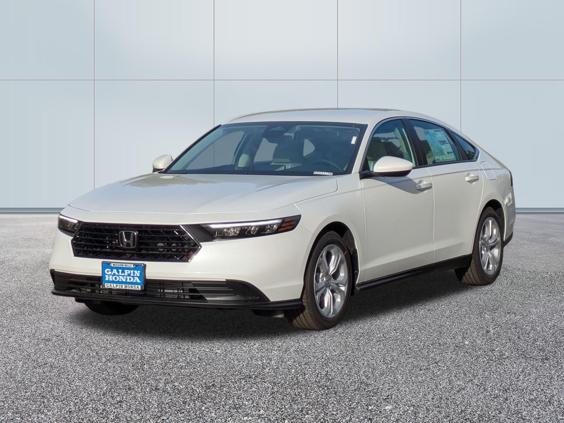 2025 Honda Accord LX's photo