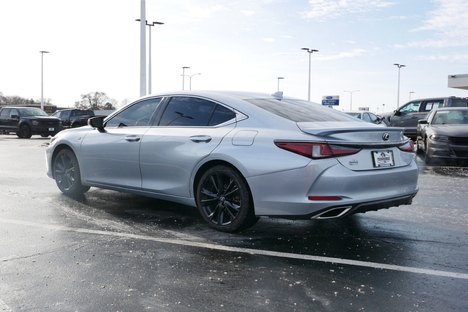 Used 2023 Lexus ES 350 F SPORT Handling with VIN 58AJZ1B16PU156556 for sale in St. Cloud, Minnesota