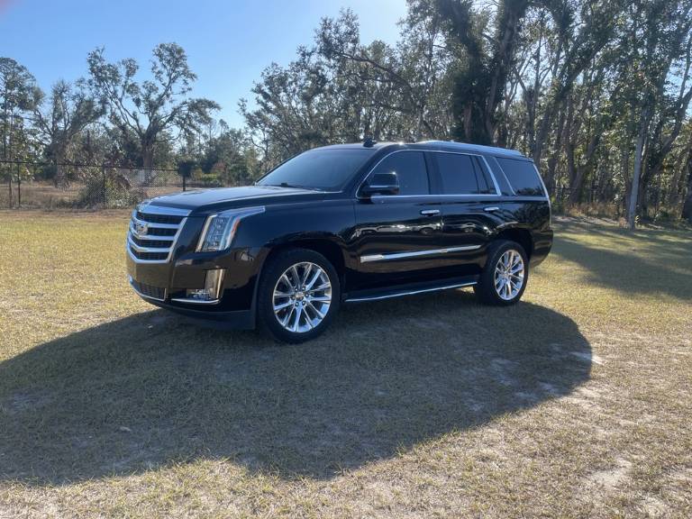 2019 Cadillac Escalade Luxury