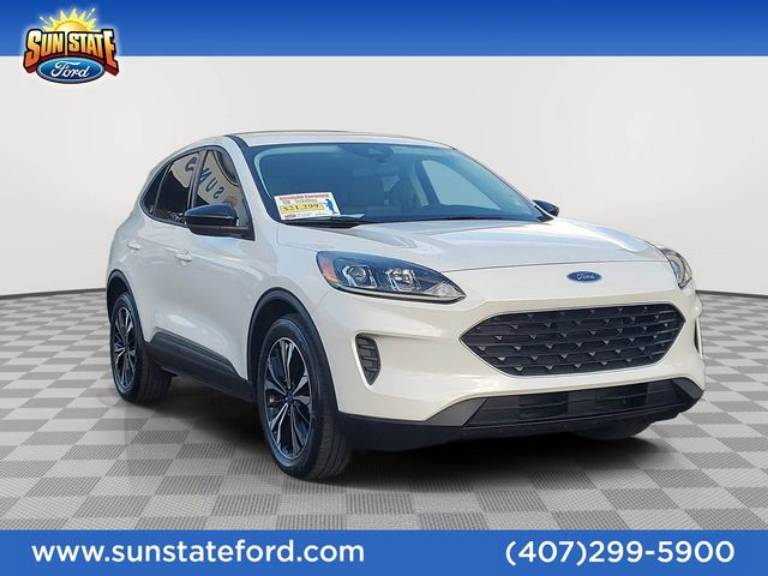 2022 Ford Escape SE Hybrid