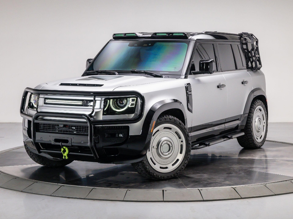 2025 Land Rover Defender 110 P500 X-Dynamic SE